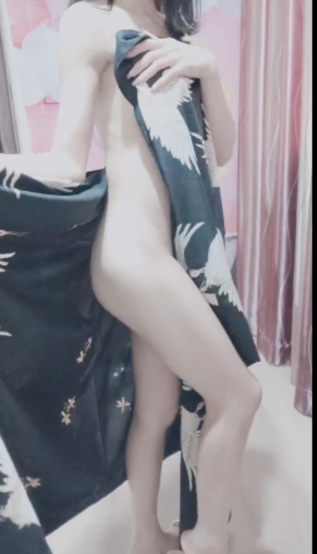 主播百度云五色糖果最新合集9V576M，半糖资源在线解压