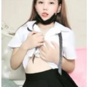 清纯主播虎牙啵啵奶茶性感合集4V7.3G，诱惑服装直播录屏