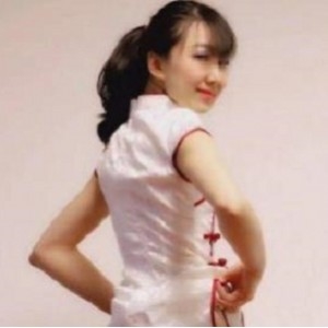 奇妙独家龙珠TV超级反差孙滢心二部合集34V1.3G，银行妹子的直播之路