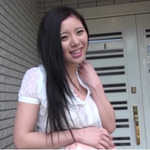 岛国阿姨顶级女Y裤袜合集32部4.3G，温馨提示最年轻35岁