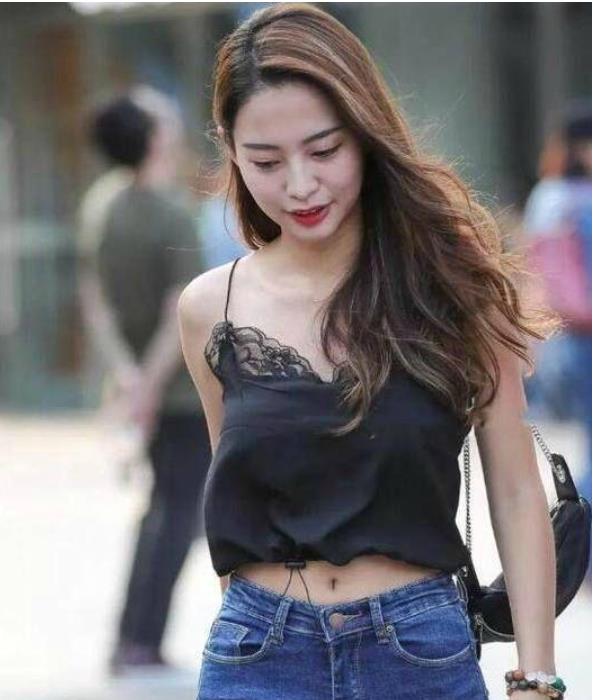 抖音大人版小妲己福利互动视频合集15部2.87G太火辣了