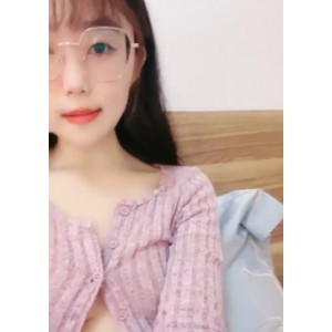 深夜玩物116V46G眼镜反差婊火箭服装诱惑合集