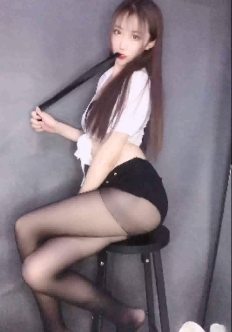 47部快手持家定制戴小妮运动秀3.91G超火辣