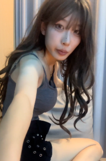 抖音小水不哭约会粉丝合集17部4G太诱惑足艺互动