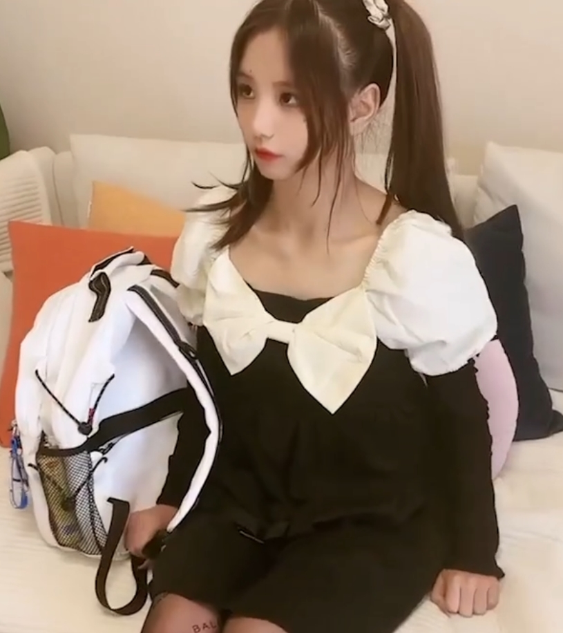 微博阿雅COS女仆陪玩合集17部12G超火爆