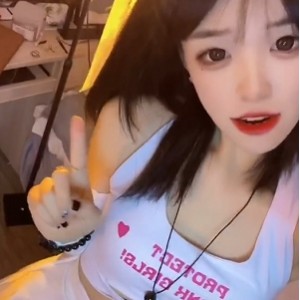 抖音娇妻互动直播全记录214部4.98G蜜桃臀诱惑