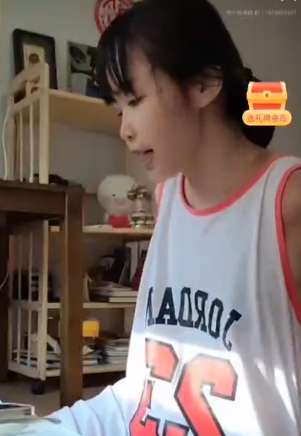 抖音娇妻互动直播全记录214部4.98G蜜桃臀诱惑