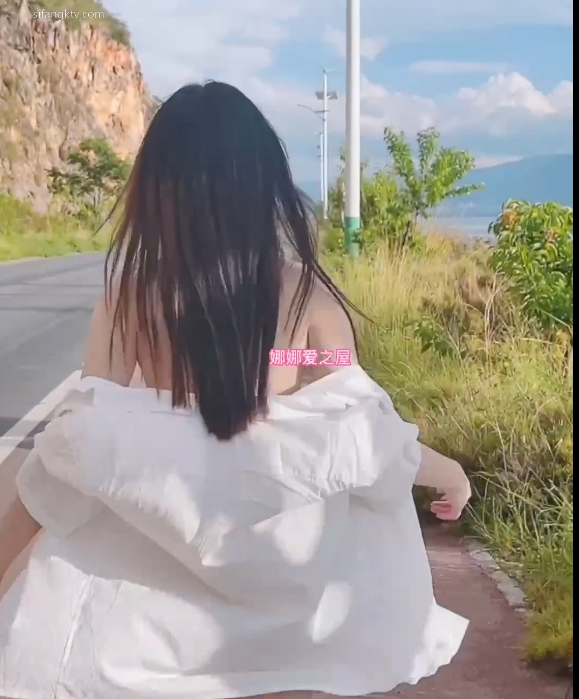 抖音露娜户外热舞突袭合集232+17G超顶