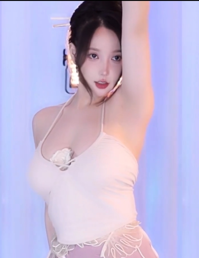 斗鱼米娜性感热舞合集52部14.8G诱人