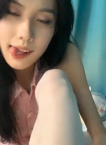 推特盯送优质偷窥合集5部600M热辣