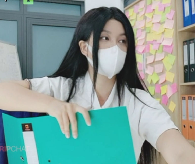 百度云资源小雅Coffee_Mall_Gym办公室玩具实战直播合集148部286.4G，眼镜OL湿痕特写含男同事互动