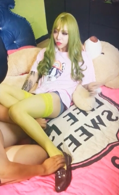 推特TS惠奈酱30部绝密展示32G超顶合集