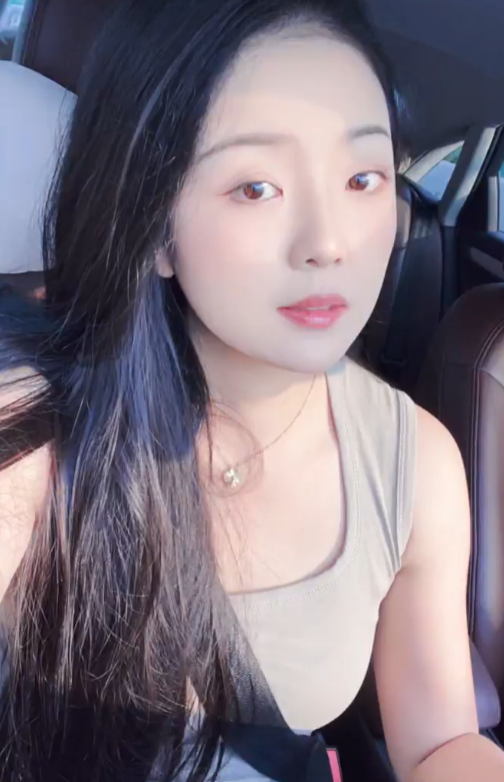 推特反差女神绝密展示合集82部12.3G家庭伦理