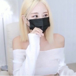 隐秘直播吴月露台玩水合集44.8G哇塞珍藏