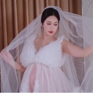 推特辛尤里孕体4K高清22部118.5G酥麻丰盈