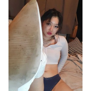 OnlyFans混血女神shaixbi私拍33V1.49G绝美珍藏