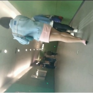 推特蜜桃臀肉丝高跟街拍合集52部221MB绝密展示