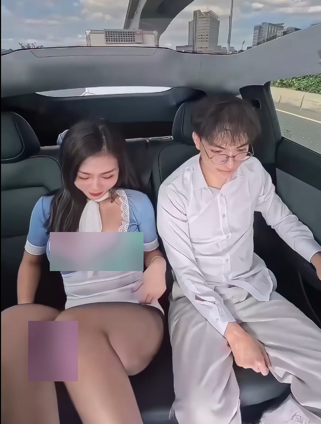 推特寬哥助理互动视频合集2部2.07G超会玩