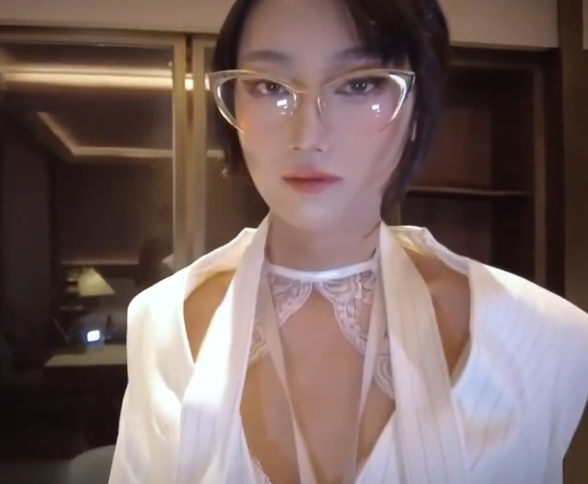 推特柠檬雌堕秘书装1V475MB优质伪娘