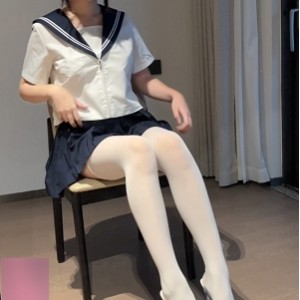 抖音悠宝露脸合集3部2.42G太撩人了