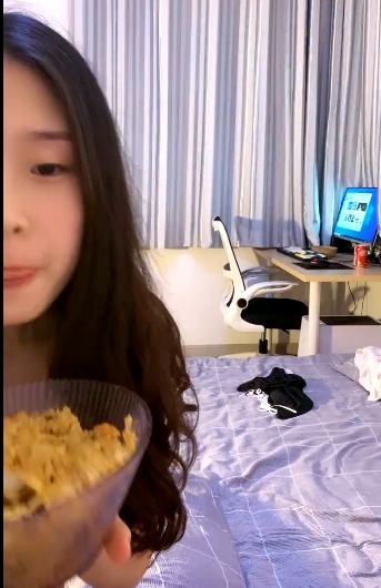 两高颜值优质身材闺蜜一同直播