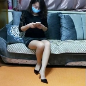 82.9G冰城玫姿踩踏足艺81部美脚诱惑