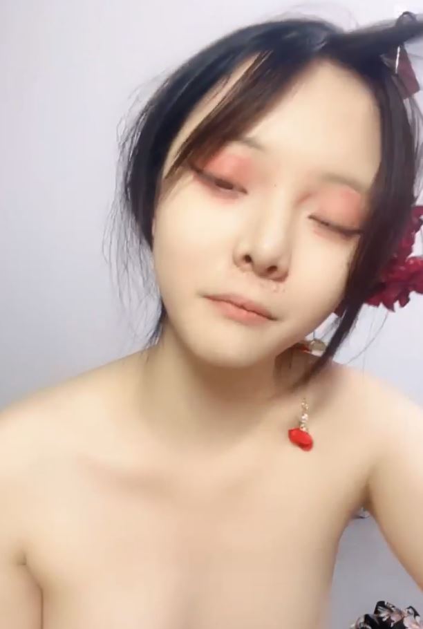 推特嫩妹福利姬：倩倩定制舞蹈视频合集88部50G爆料满满