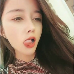 虎牙浮力姬狐媚定制合集1V1.08G扭动太风情万种