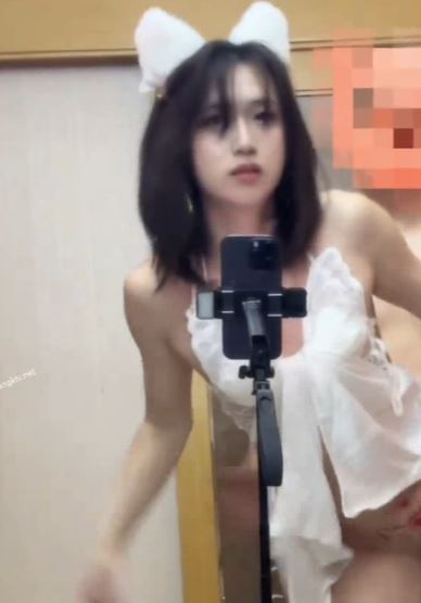 神秘绝版伪娘大合集2000V69.4G妖娆身段太撩人