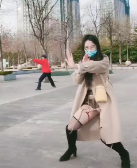 户外喷泉女神稀有玩法抖音合集12部512M超感觉