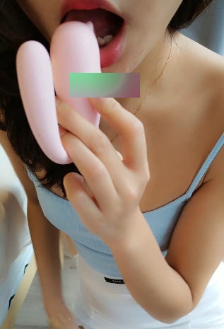 太嫩了草莓味的软糖推特JK新作1部小体积