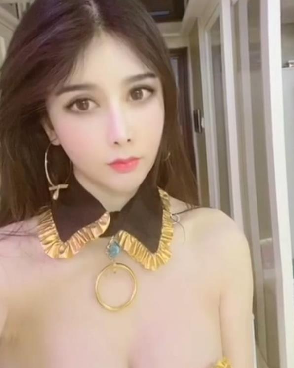 李丽莎秀人网131部互动合集58.7G极致身段私藏