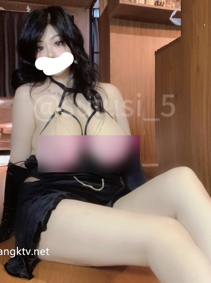 suiusi老公不在家私拍大罩杯7.8G合集火辣推特
