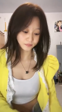 疯狂抖音情难自禁美女作死合集NV4.3G馒头太水润