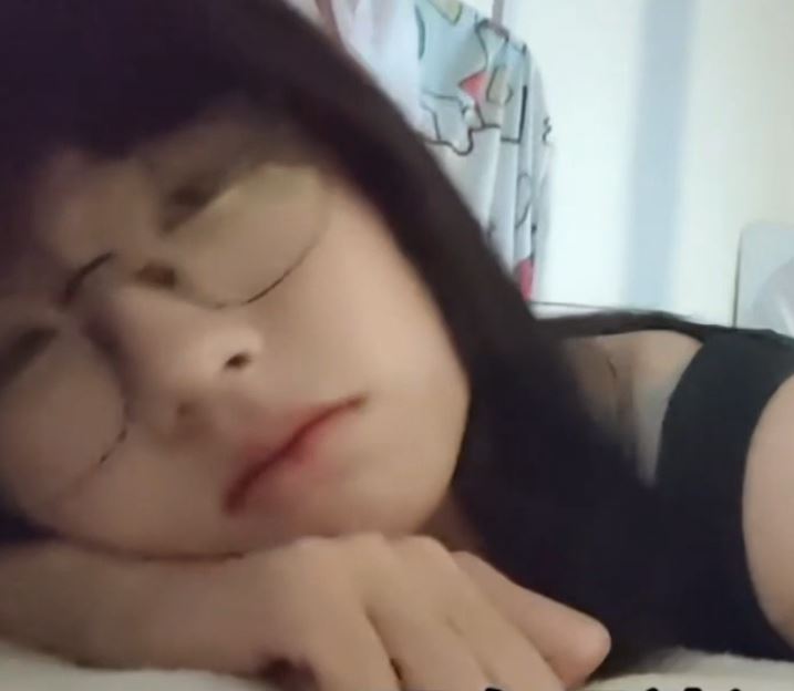 白皙伪娘叶冉推特情人节线下剧情1v589M太撩人