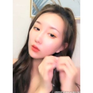卿卿快手劲爆洗澡直播19部1.34G太诱人
